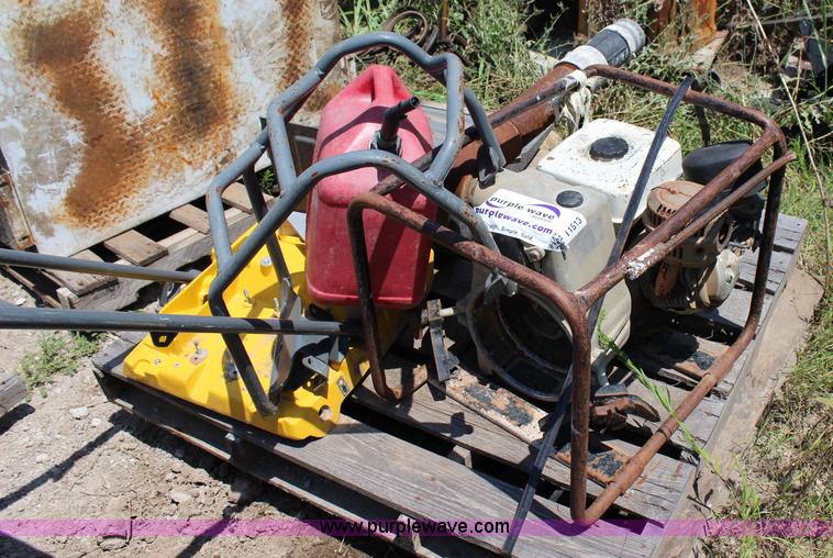 image for item J4490 Assorted vibrator parts