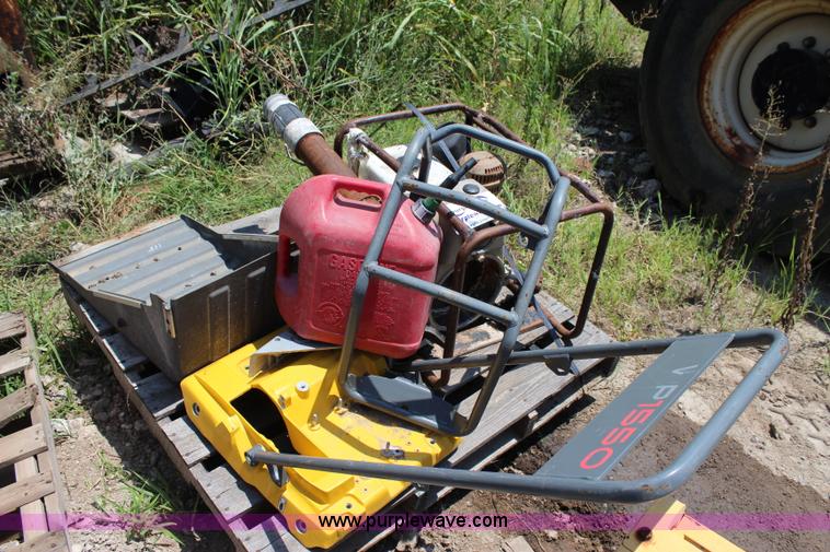 image for item J4490 Assorted vibrator parts