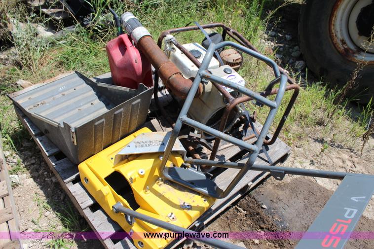 image for item J4490 Assorted vibrator parts