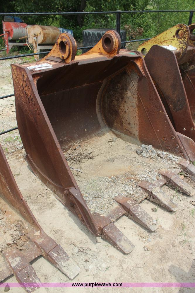 image for item J4492 Bucket