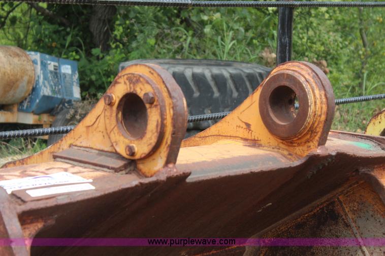 image for item J4492 Bucket