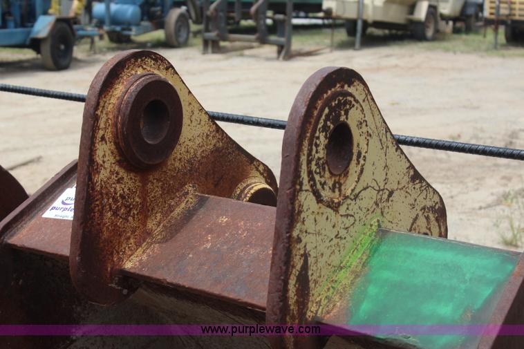 image for item J4493 CP bucket