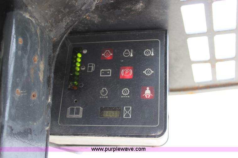 image for item J5807 1999 Case 85XT skid steer