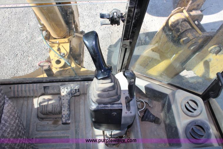 image for item J5809 2003 Caterpillar 420D backhoe