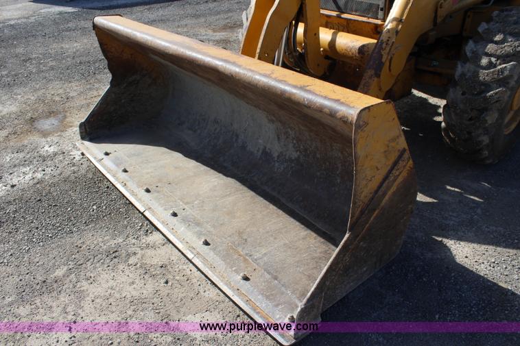 image for item J5809 2003 Caterpillar 420D backhoe