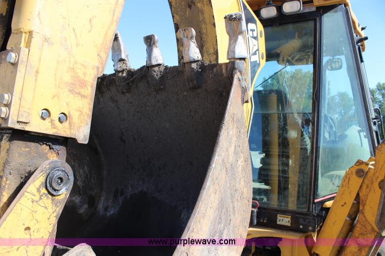 image for item J5809 2003 Caterpillar 420D backhoe