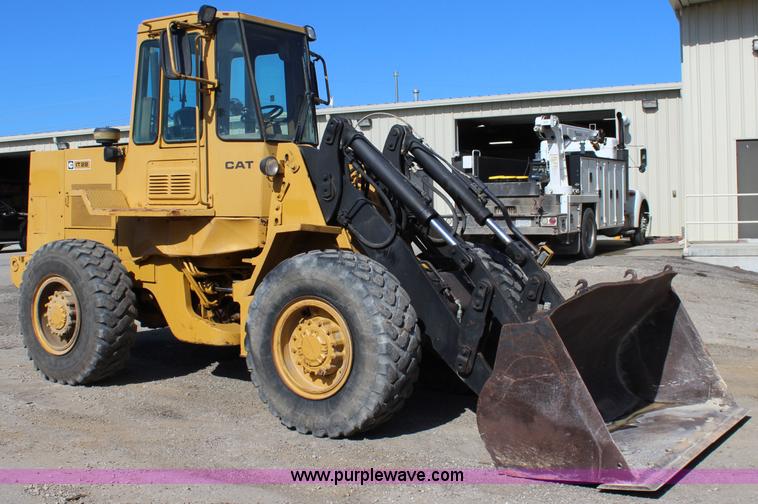 image for item J5810 1985 Caterpillar IT28 wheel loader