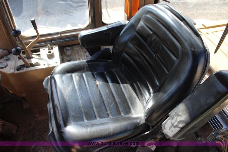 image for item J5810 1985 Caterpillar IT28 wheel loader