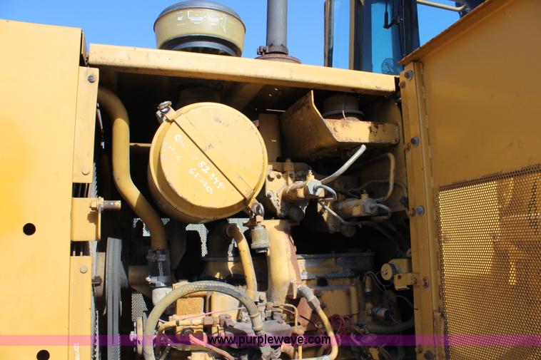 image for item J5810 1985 Caterpillar IT28 wheel loader