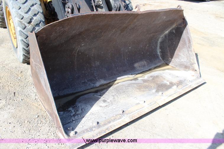 image for item J5810 1985 Caterpillar IT28 wheel loader