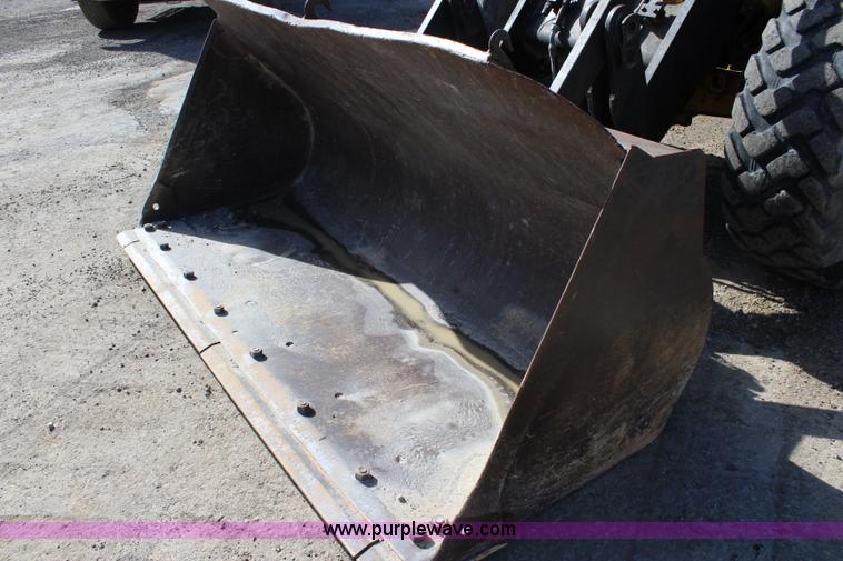 image for item J5810 1985 Caterpillar IT28 wheel loader