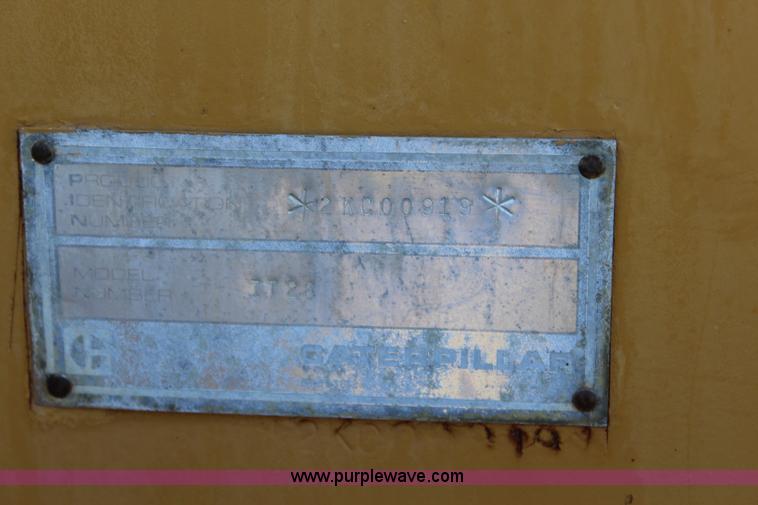 image for item J5810 1985 Caterpillar IT28 wheel loader