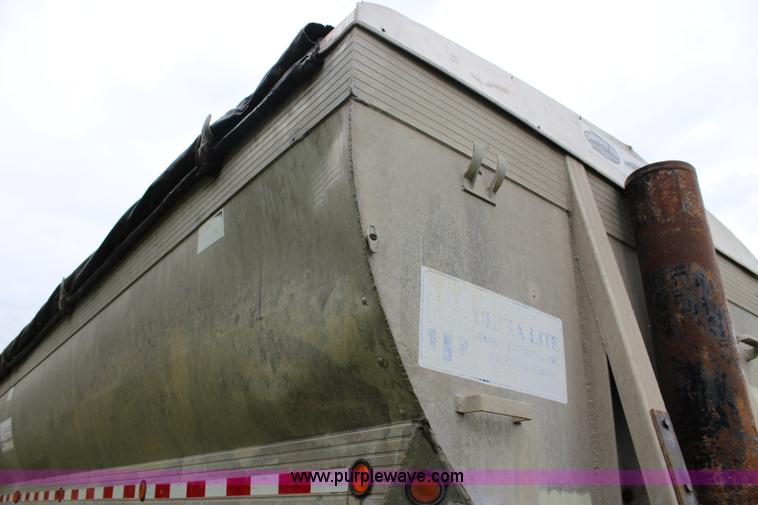 image for item J5981 1990 Ultralight end dump trailer