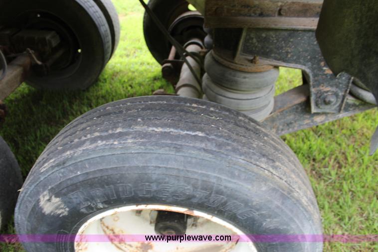 image for item J5981 1990 Ultralight end dump trailer