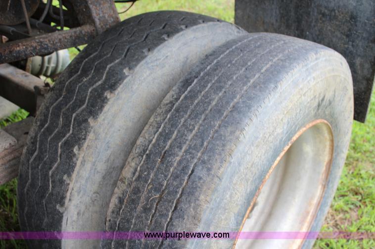 image for item J5981 1990 Ultralight end dump trailer