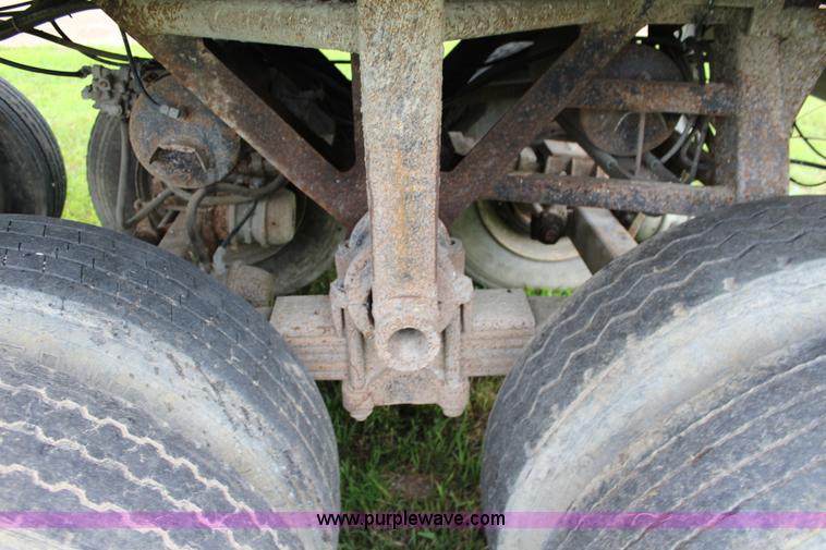 image for item J5981 1990 Ultralight end dump trailer