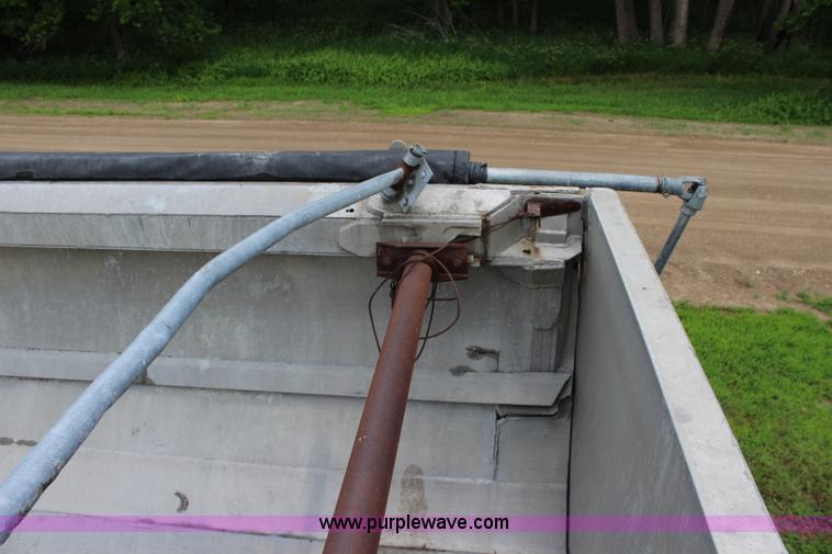 image for item J5981 1990 Ultralight end dump trailer