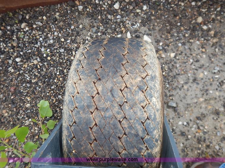 image for item J6498 Bobcat box blade laser skid steer attachment