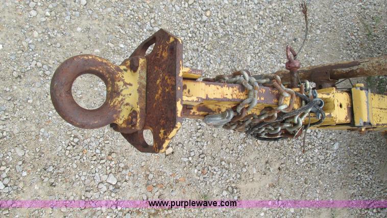 image for item J8567 1996 Vermeer 1250BC wood chipper