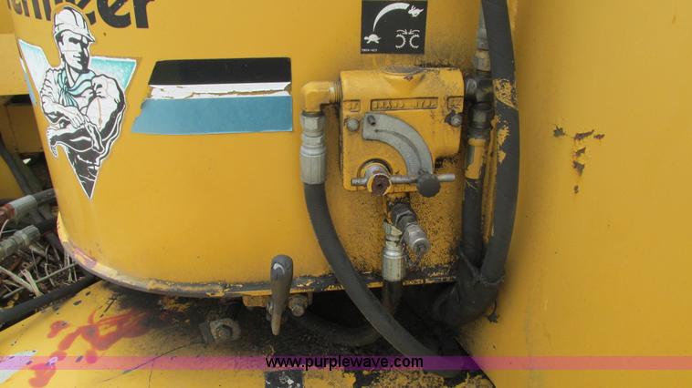 image for item J8567 1996 Vermeer 1250BC wood chipper