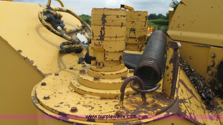 image for item J8567 1996 Vermeer 1250BC wood chipper