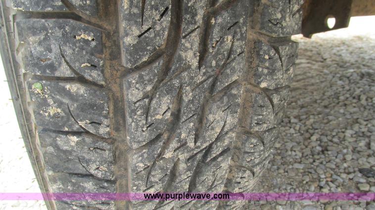 image for item J8567 1996 Vermeer 1250BC wood chipper