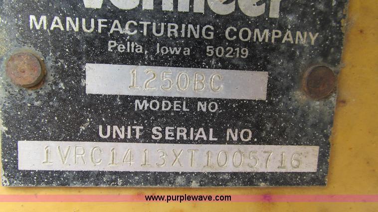 image for item J8567 1996 Vermeer 1250BC wood chipper