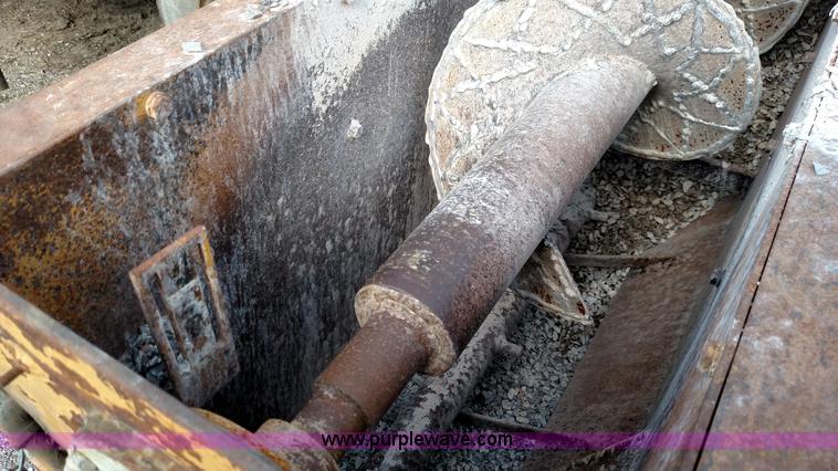 image for item K1019 Etnyre chip spreader