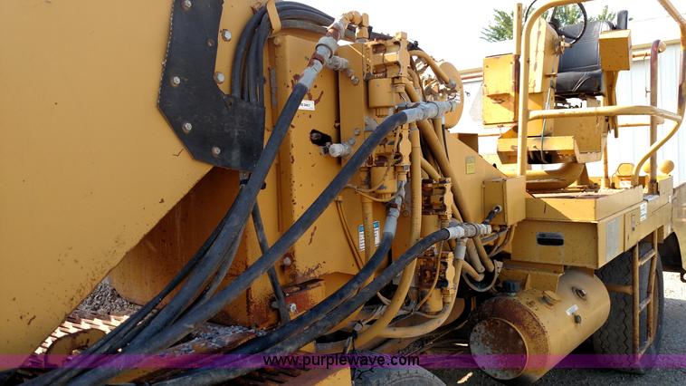 image for item K1019 Etnyre chip spreader