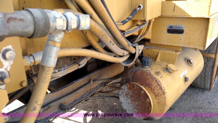 image for item K1019 Etnyre chip spreader