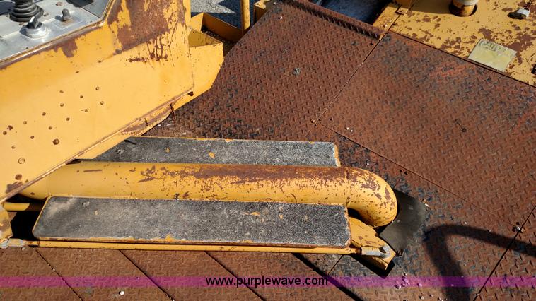 image for item K1019 Etnyre chip spreader