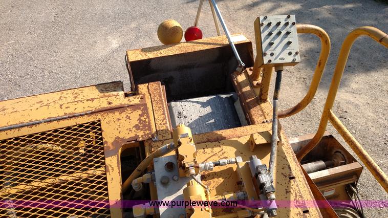 image for item K1019 Etnyre chip spreader