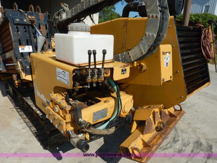 image for item K1533 2001 Vermeer D24X40A Navigator directional drill