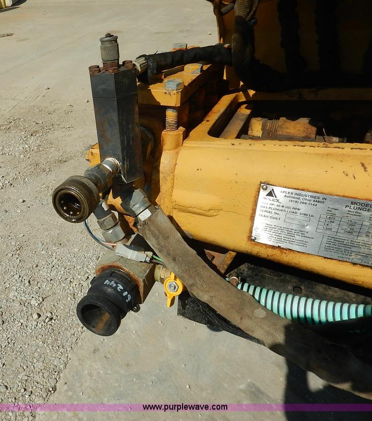 image for item K1533 2001 Vermeer D24X40A Navigator directional drill