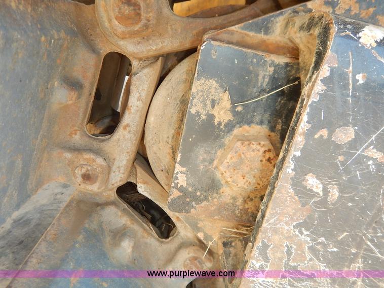 image for item K1533 2001 Vermeer D24X40A Navigator directional drill