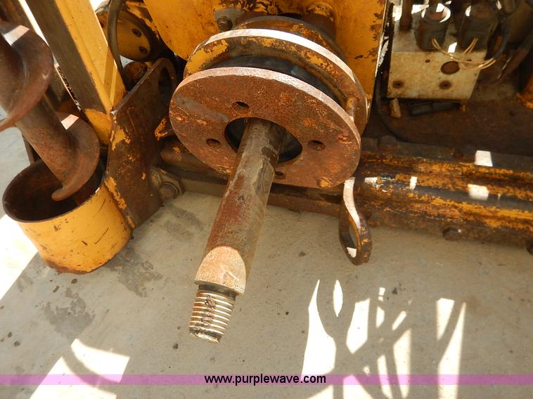 image for item K1533 2001 Vermeer D24X40A Navigator directional drill