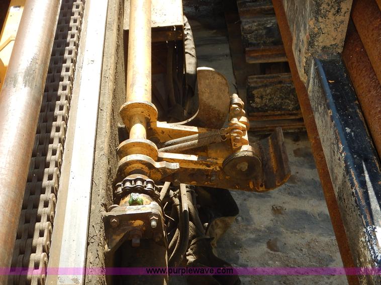 image for item K1533 2001 Vermeer D24X40A Navigator directional drill