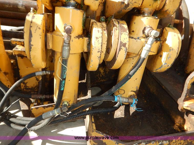 image for item K1533 2001 Vermeer D24X40A Navigator directional drill