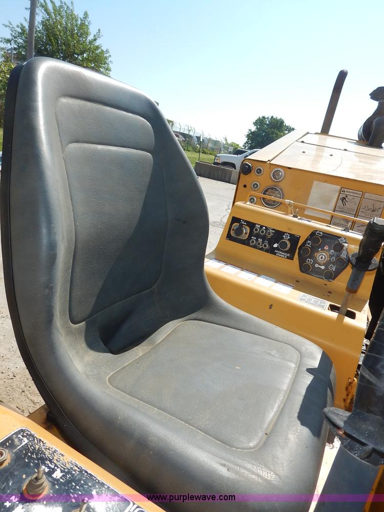 image for item K1533 2001 Vermeer D24X40A Navigator directional drill