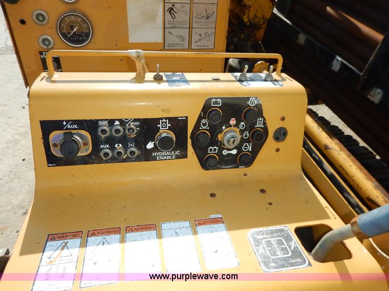 image for item K1533 2001 Vermeer D24X40A Navigator directional drill