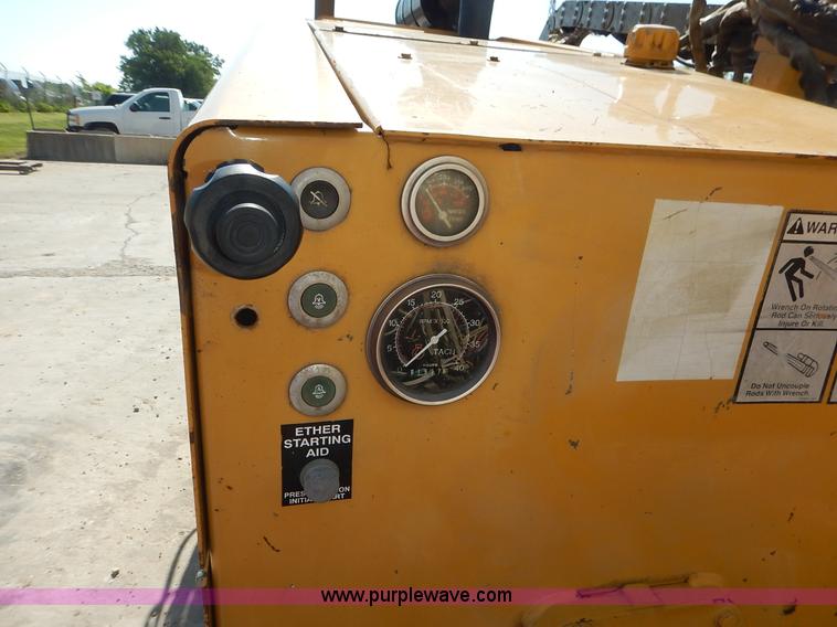 image for item K1533 2001 Vermeer D24X40A Navigator directional drill