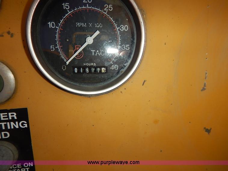 image for item K1533 2001 Vermeer D24X40A Navigator directional drill