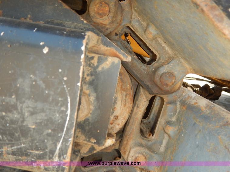 image for item K1533 2001 Vermeer D24X40A Navigator directional drill