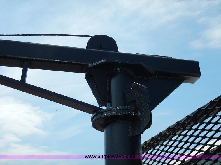 image for item K1556 1985 Ford F700 winch truck