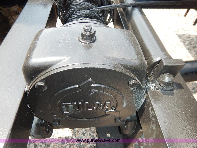 image for item K1556 1985 Ford F700 winch truck