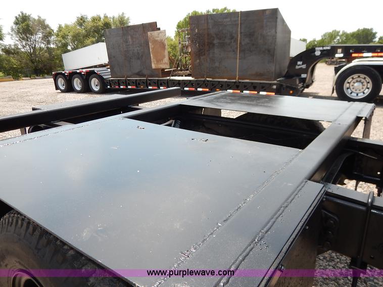 image for item K1556 1985 Ford F700 winch truck