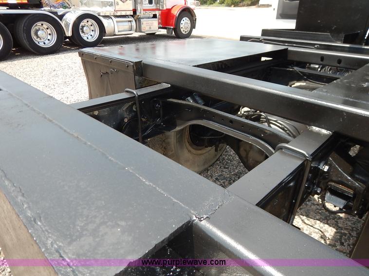 image for item K1556 1985 Ford F700 winch truck