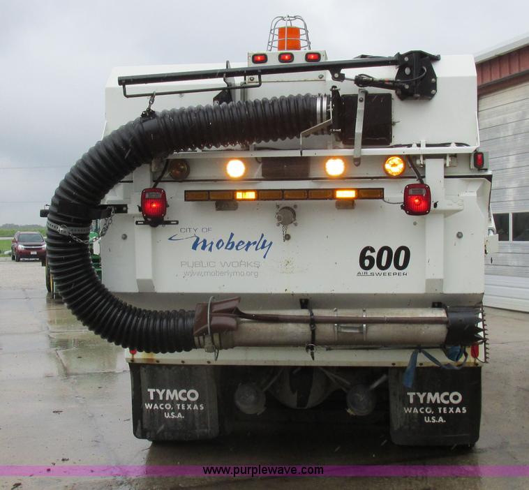 image for item K2178 2008 International DuraStar 4300 sweeper truck