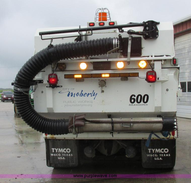 image for item K2178 2008 International DuraStar 4300 sweeper truck