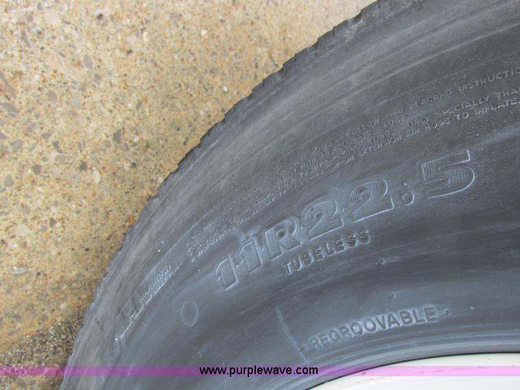 image for item K2178 2008 International DuraStar 4300 sweeper truck